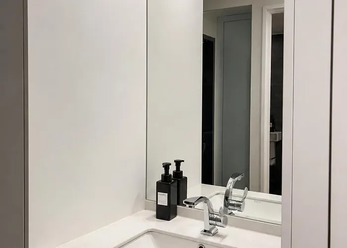 Appartement Square 18 *